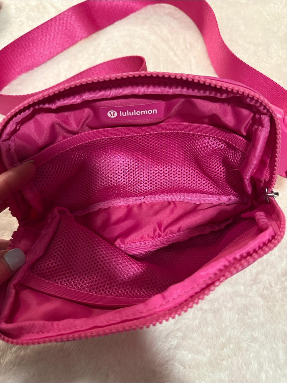 lululemon athletica Magenta Crossbody Belt Bag - Picture 4 of 6